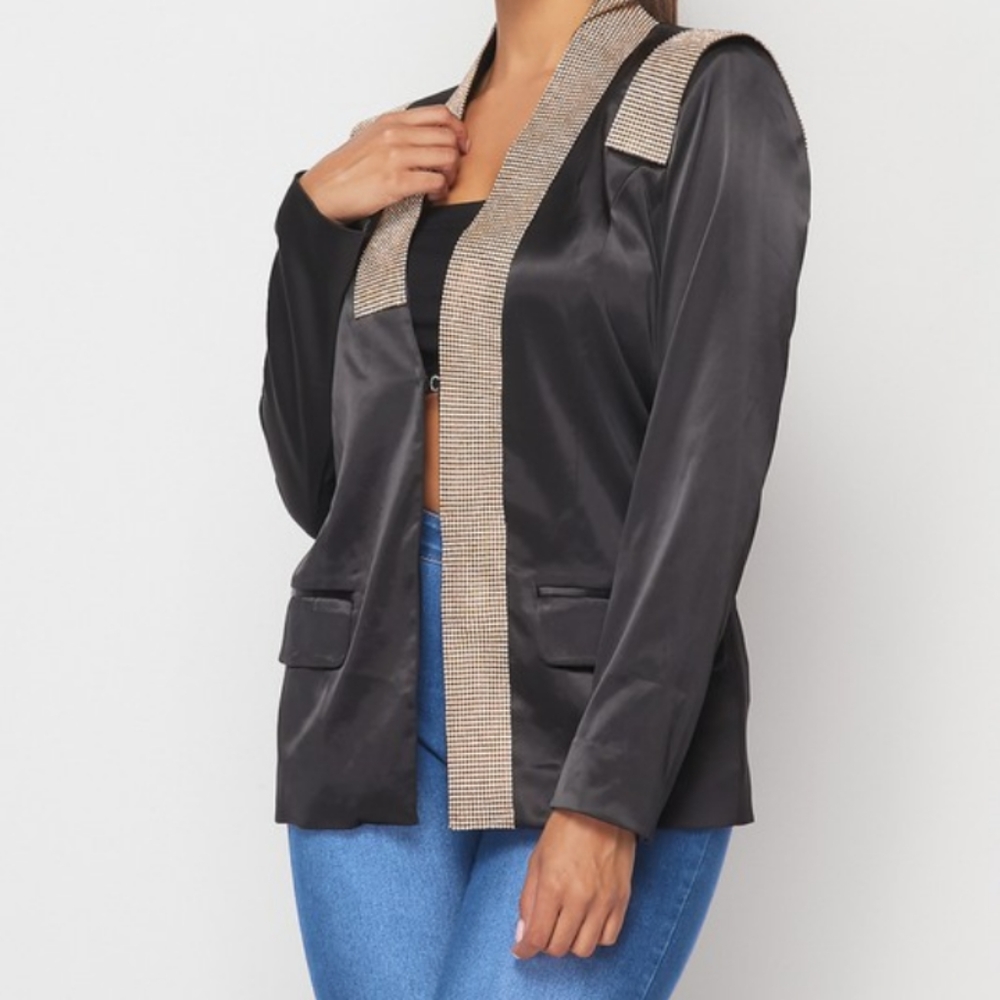 Blazer - Picture 2 of 2